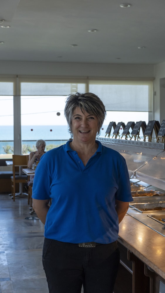 Maleme Mare Beach Resort Hotel — Restaurant & bars in Platanias