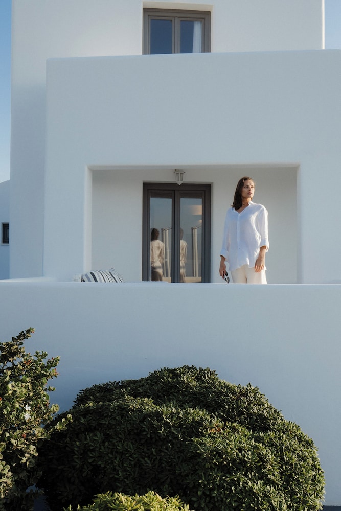 Santorini Princess Presidential Suites — Hotel building in Akrotiri, South Aegean