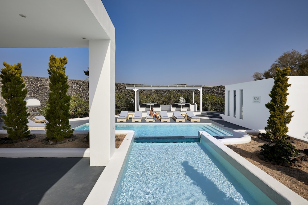 Santorini Princess Presidential Suites — Main photo in Akrotiri, South Aegean
