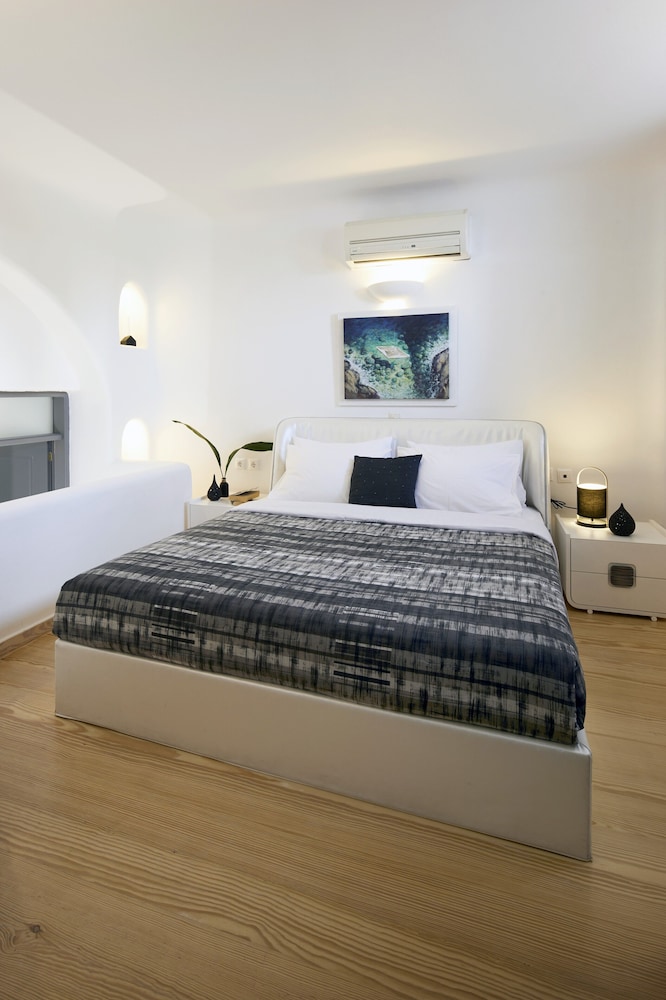 Santorini Princess Presidential Suites — Hotel rooms in Akrotiri, South Aegean