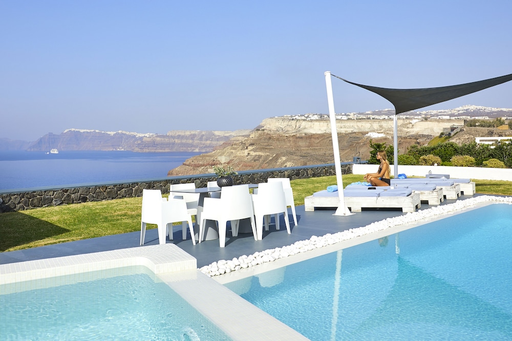 Santorini Princess Presidential Suites — Swimming pool in Akrotiri, South Aegean
