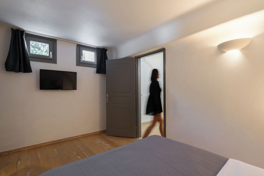 Santorini Princess Presidential Suites — Hotel rooms in Akrotiri, South Aegean