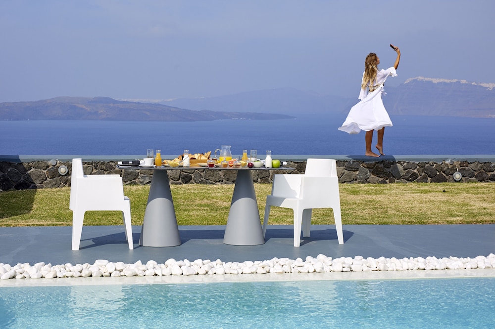 Santorini Princess Presidential Suites — Swimming pool in Akrotiri, South Aegean