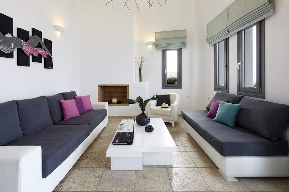 Santorini Princess Presidential Suites — Hotel rooms in Akrotiri, South Aegean