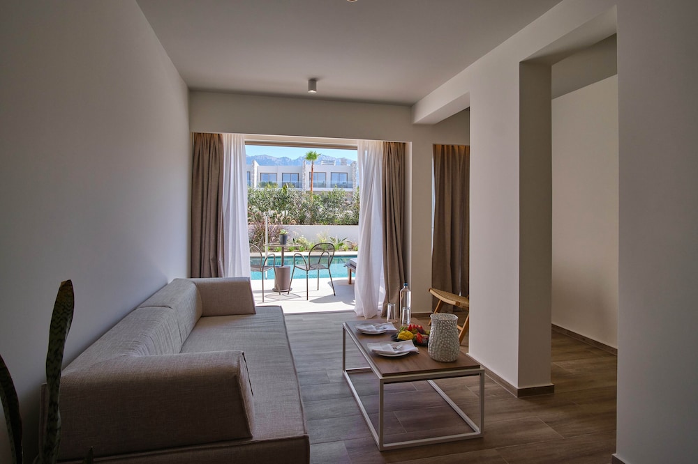 Utopia Blu — Hotel rooms in Tigaki, South Aegean