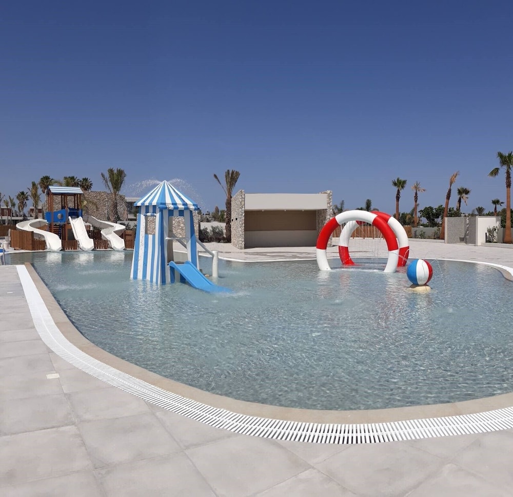 Utopia Blu — Swimming pool in Tigaki, South Aegean