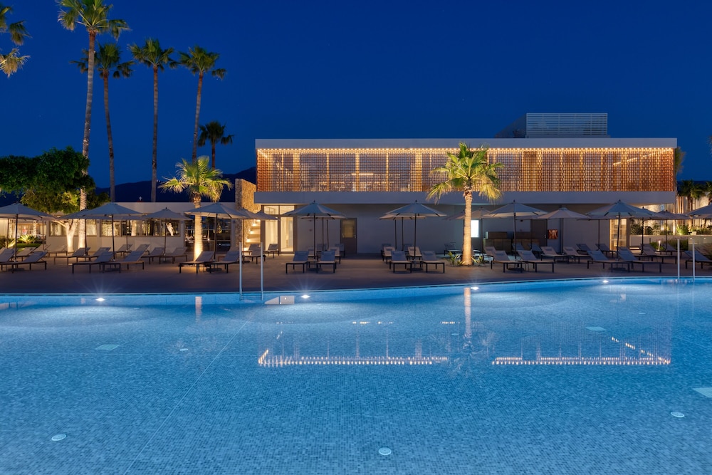 Utopia Blu — Swimming pool in Tigaki, South Aegean