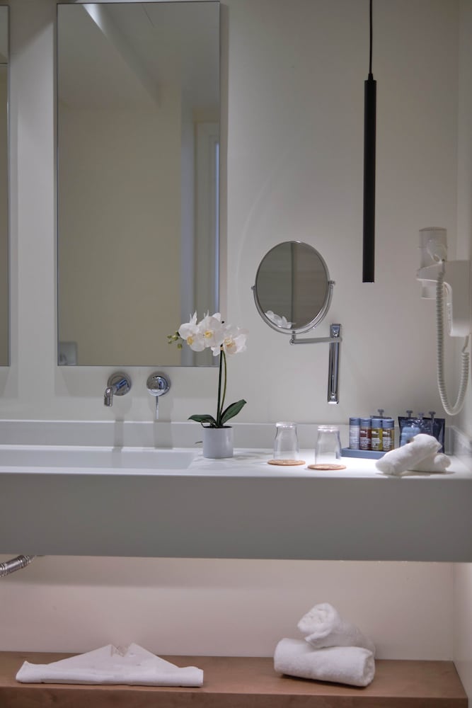 Utopia Blu — Hotel rooms in Tigaki, South Aegean