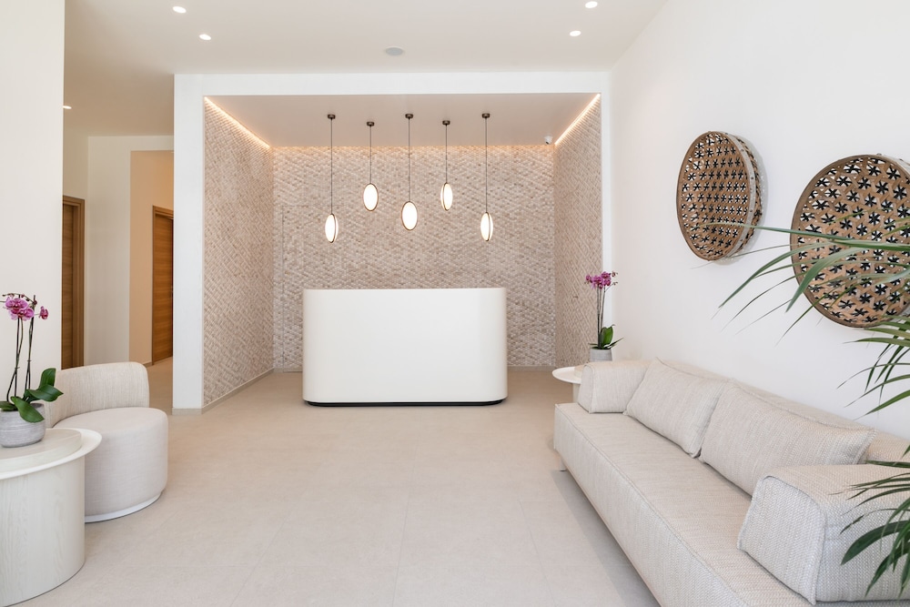 Utopia Blu — Hotel rooms in Tigaki, South Aegean