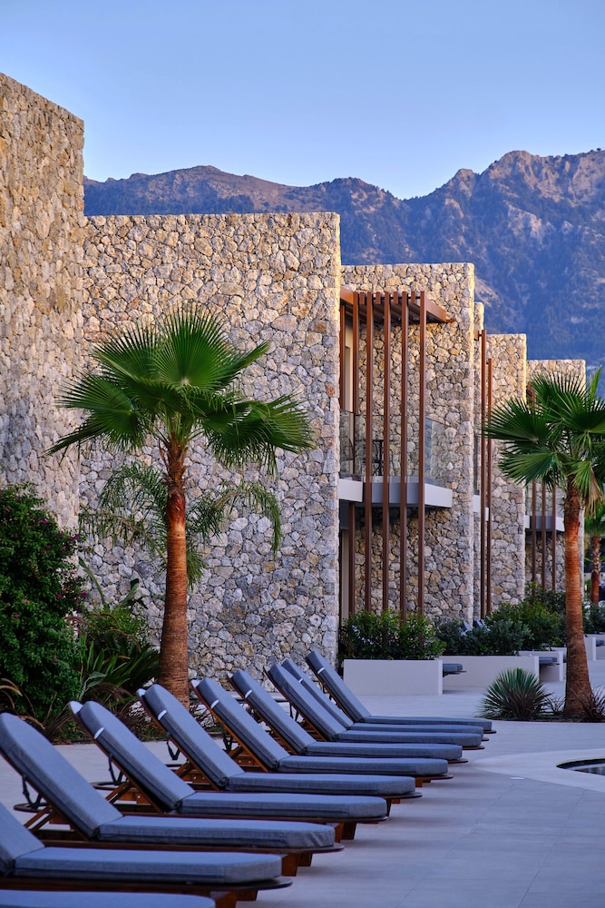 Utopia Blu — Hotel building in Tigaki, South Aegean