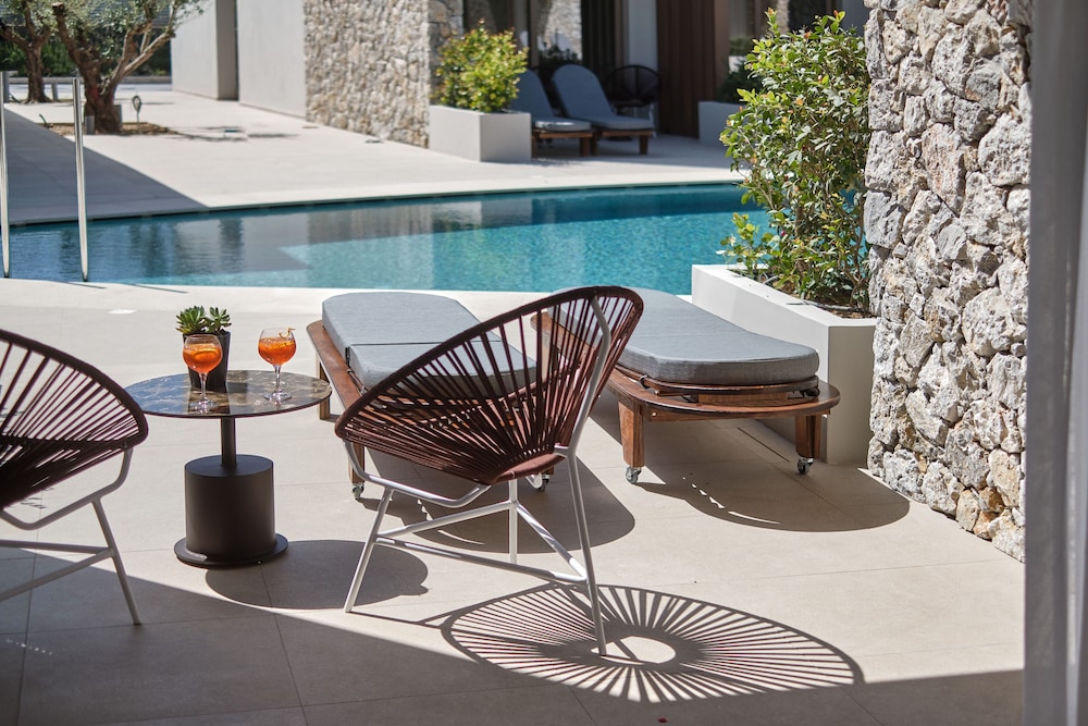 Utopia Blu — Swimming pool in Tigaki, South Aegean