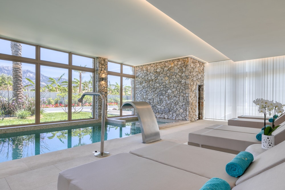 Utopia Blu — Swimming pool in Tigaki, South Aegean