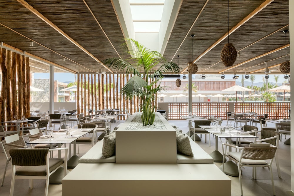 Utopia Blu — Restaurant & bars in Tigaki, South Aegean