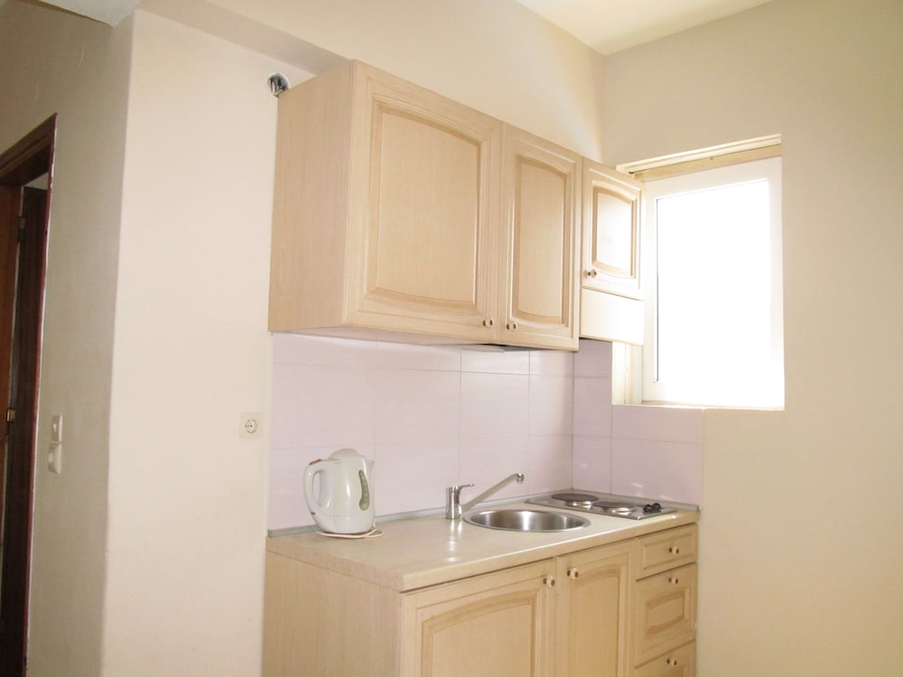Irini Studios — Hotel rooms in Malia