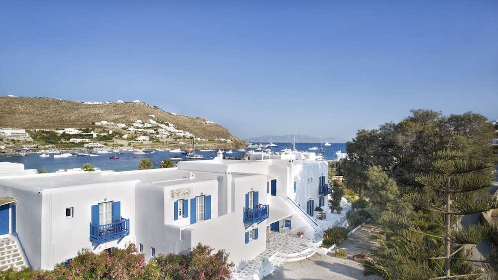 Erato Hotel Mykonos — Hotel building in Ornos, South Aegean