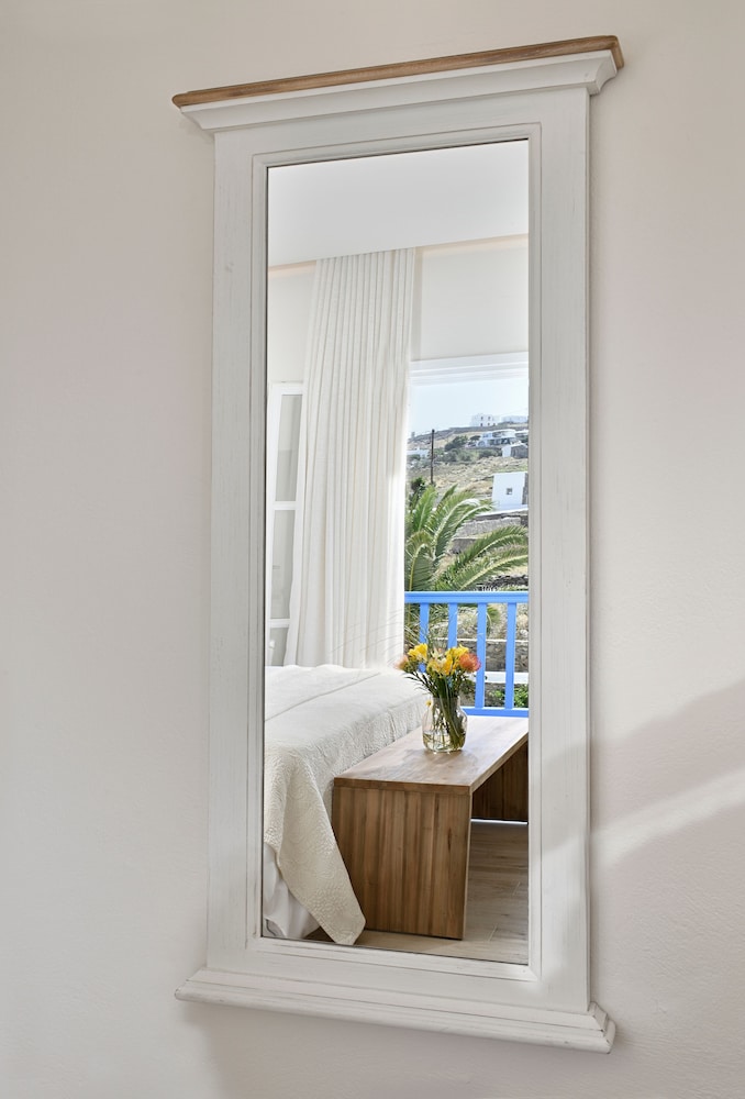 Erato Hotel Mykonos — Hotel rooms in Ornos, South Aegean