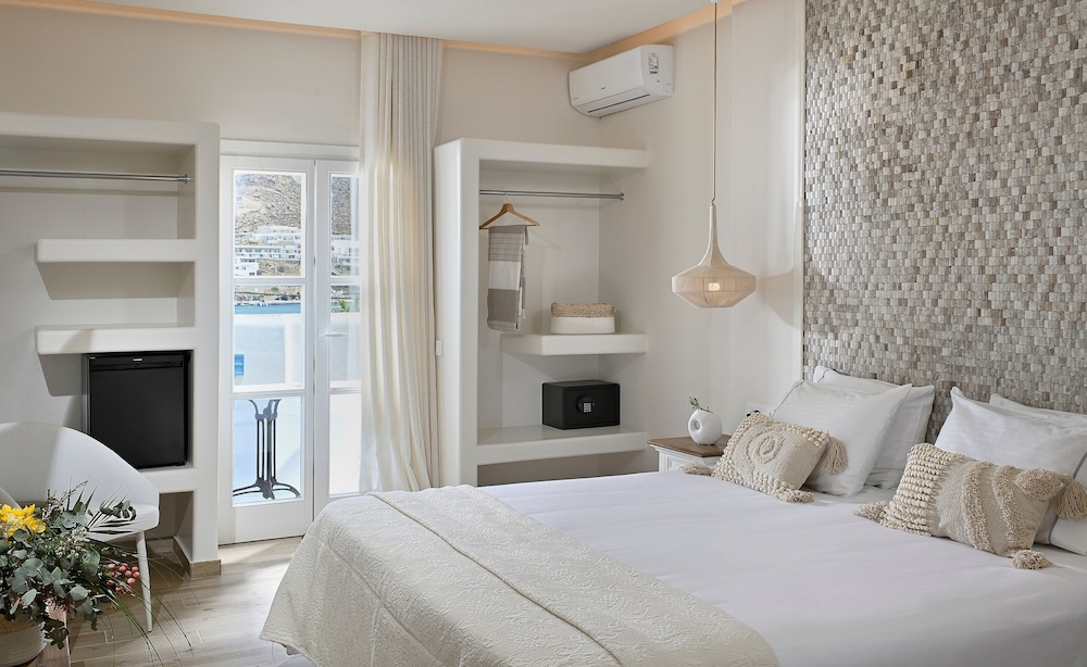 Erato Hotel Mykonos — Hotel rooms in Ornos, South Aegean