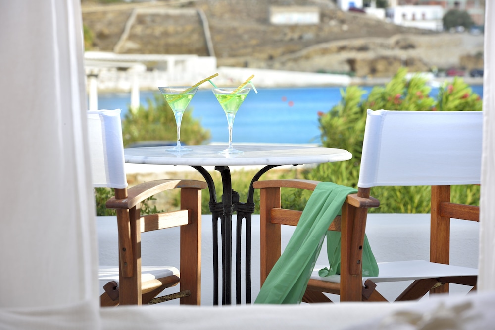 Erato Hotel Mykonos — Restaurant & bars in Ornos, South Aegean