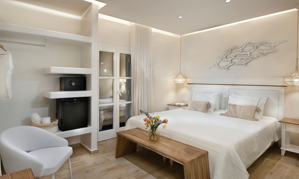 Erato Hotel Mykonos — Hotel rooms in Ornos, South Aegean
