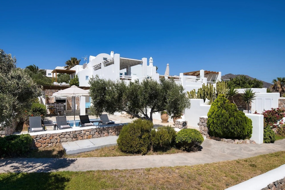 Anema Boutique Hotel & Villas Santorini — Hotel building in Imerovigli, South Aegean