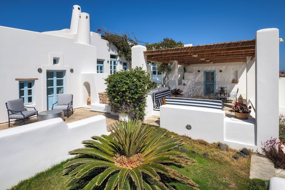 Anema Boutique Hotel & Villas Santorini — Hotel building in Imerovigli, South Aegean