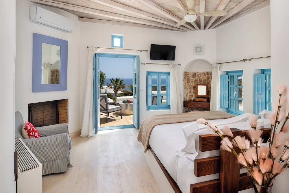 Anema Boutique Hotel & Villas Santorini — Hotel rooms in Imerovigli, South Aegean