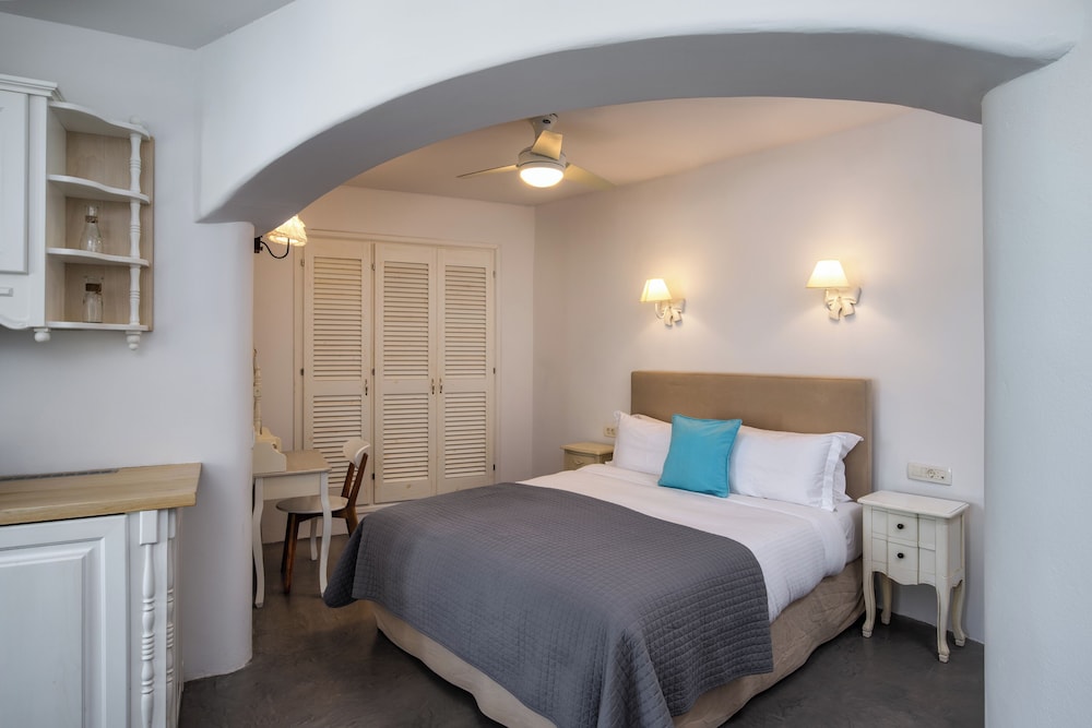 Anema Boutique Hotel & Villas Santorini — Hotel rooms in Imerovigli, South Aegean