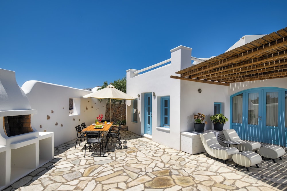 Anema Boutique Hotel & Villas Santorini — Hotel building in Imerovigli, South Aegean