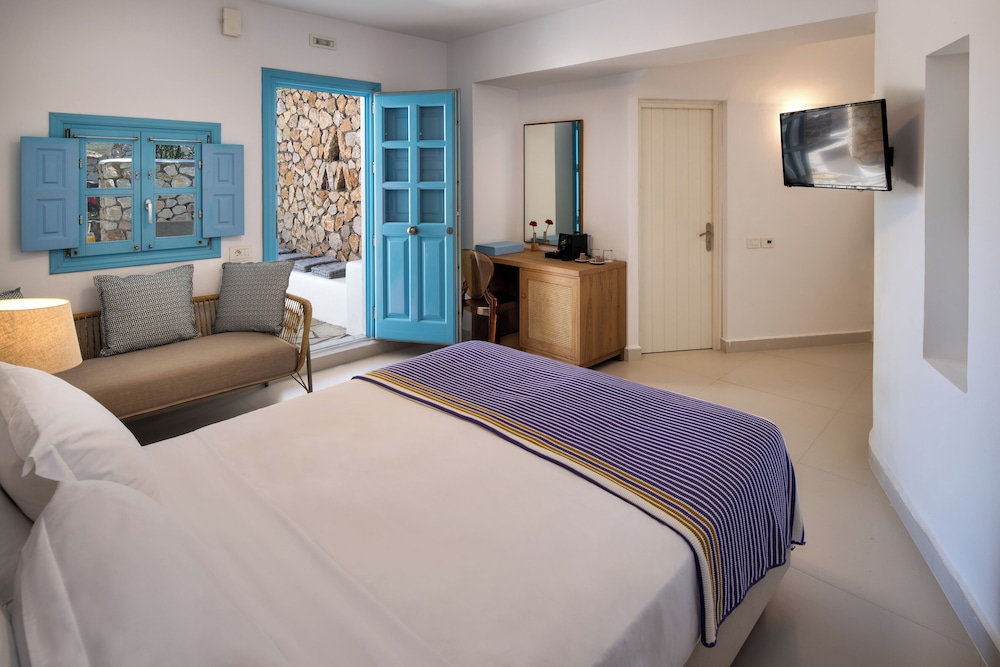 Anema Boutique Hotel & Villas Santorini — Hotel rooms in Imerovigli, South Aegean