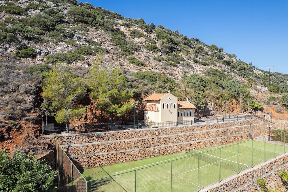 Koni Village Hotel — On-site activities in Stalida