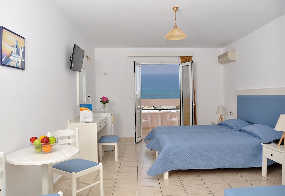 Koni Village Hotel — Hotel rooms in Stalida