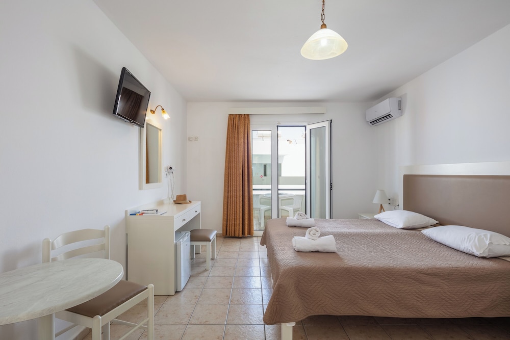 Koni Village Hotel — Rooms in Stalida