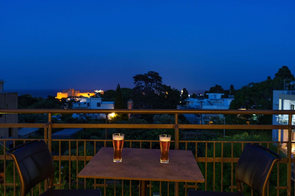 Mariette Rhodes Urban Suites — Restaurant & bars in Rhodes Town, South Aegean