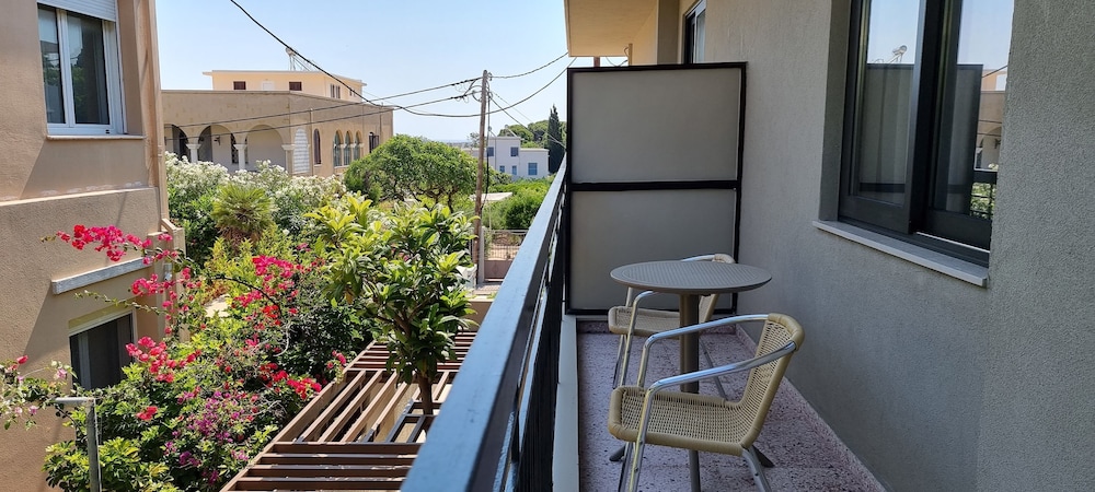 Mariette Rhodes Urban Suites — Hotel rooms in Rhodes Town, South Aegean