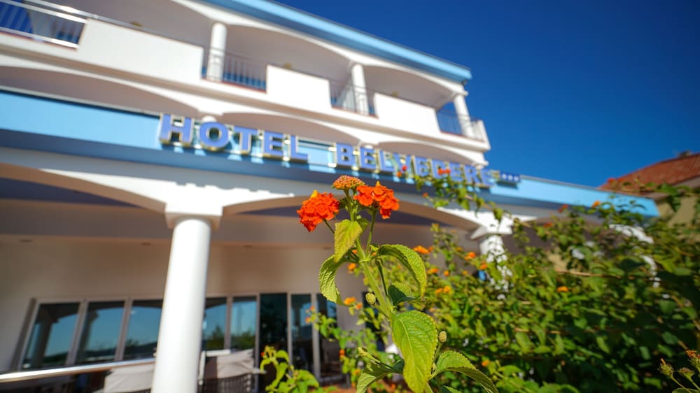 Hotel Belvedere — Hotel building in Sukošan, Zadar