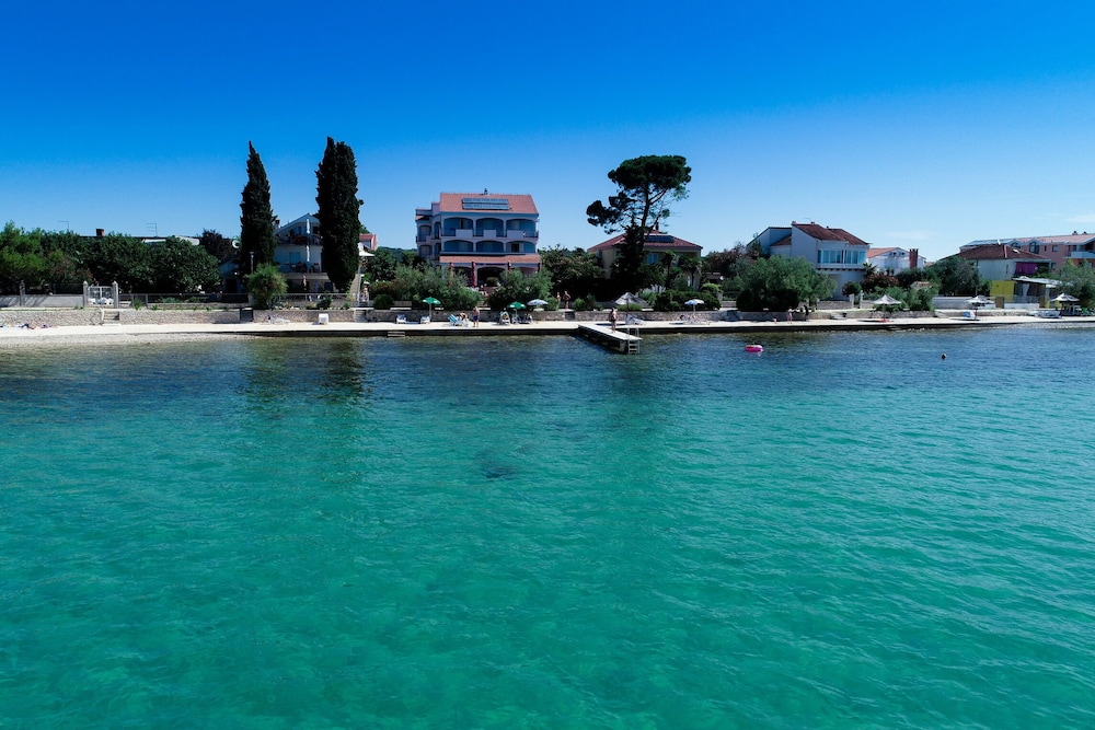 Hotel Belvedere — Beach in Sukošan, Zadar