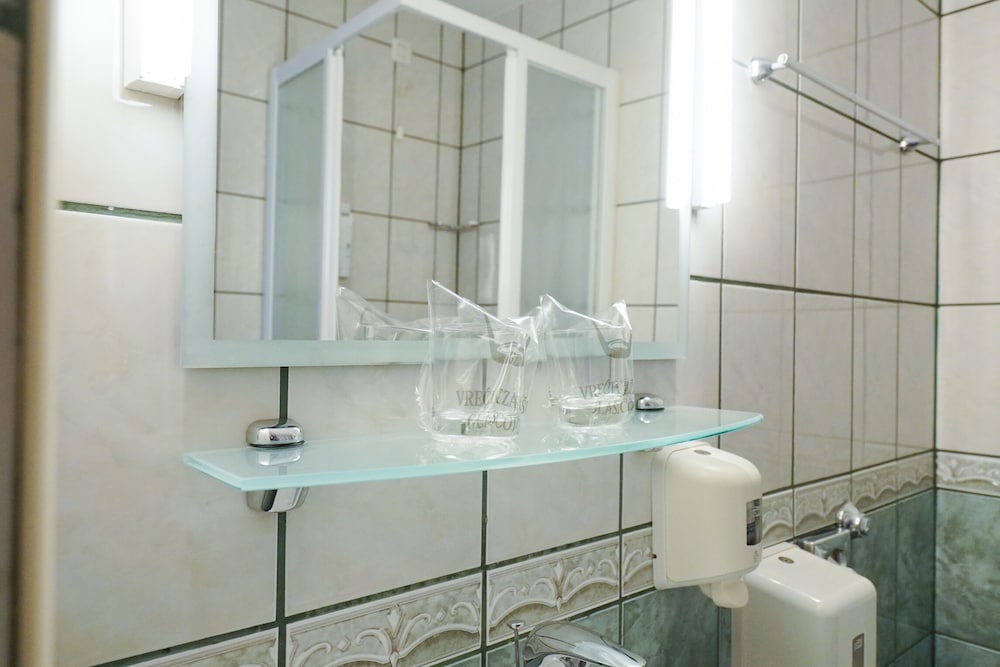 Hotel Belvedere — Hotel rooms in Sukošan, Zadar