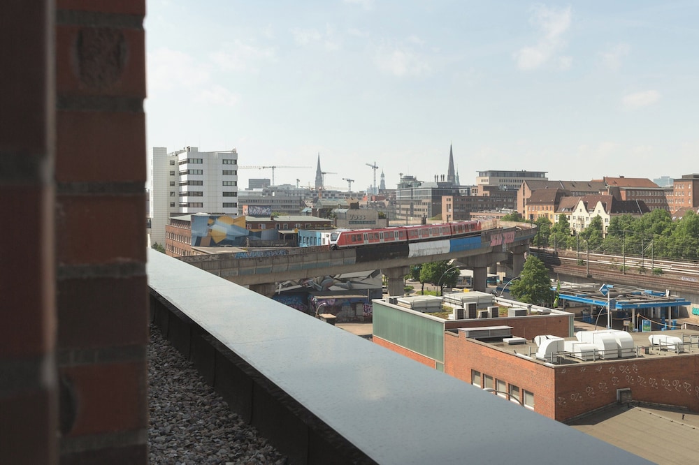 Holiday Inn - the niu, Yen Hamburg City by IHG — Attractions in the area in Hamburg, Hamburg