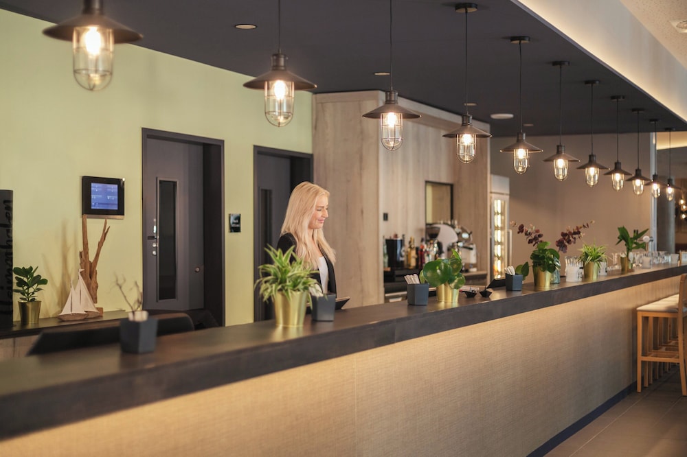 Holiday Inn - the niu, Yen Hamburg City by IHG — Restaurant & bars in Hamburg, Hamburg
