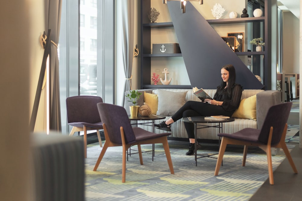 Holiday Inn - the niu, Yen Hamburg City by IHG — Restaurant & bars in Hamburg, Hamburg