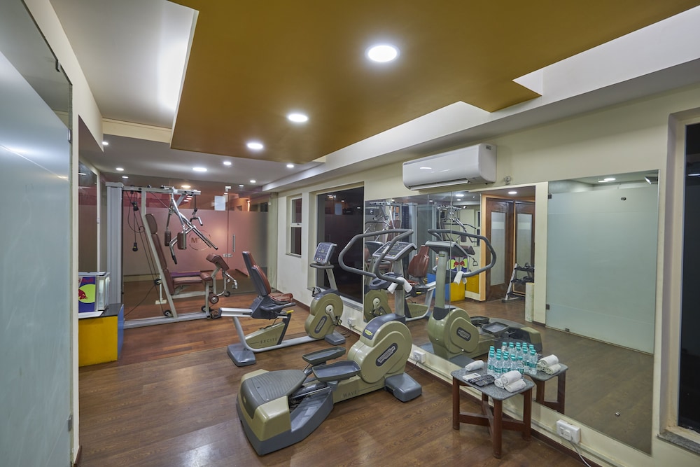 Royal Orchid Beach Resort & Spa — Sports & recreation in Utorda, Goa