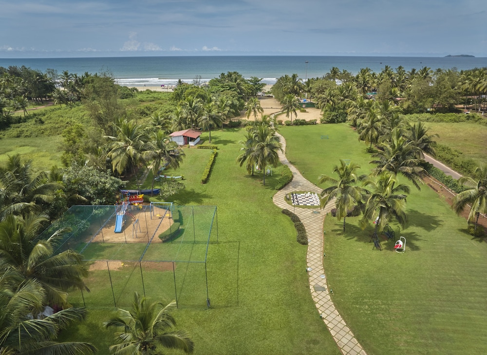 Royal Orchid Beach Resort & Spa — Sports & recreation in Utorda, Goa