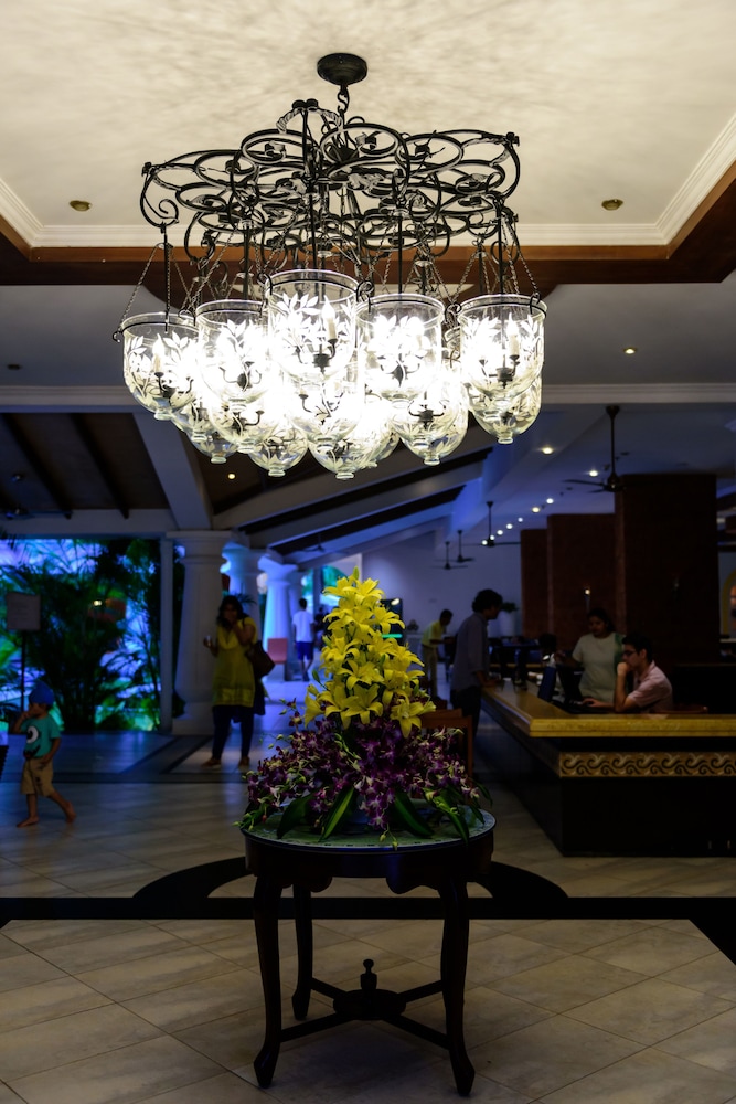 Club Mahindra Emerald Palms, Goa — Hotel building in Varca, Goa
