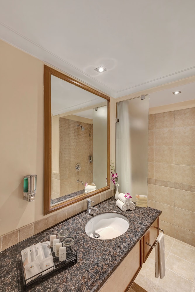 Club Mahindra Emerald Palms, Goa — Hotel rooms in Varca, Goa