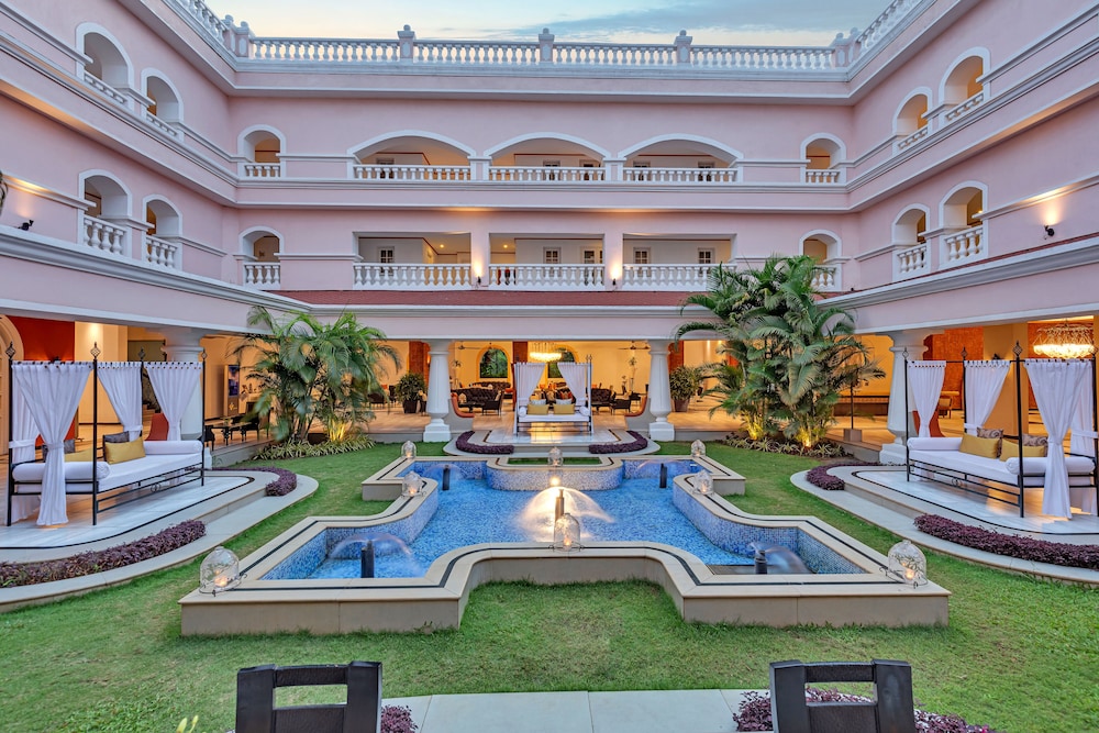 Club Mahindra Emerald Palms, Goa — Hotel building in Varca, Goa
