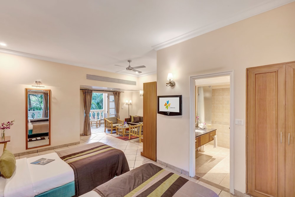 Club Mahindra Emerald Palms, Goa — Hotel rooms in Varca, Goa