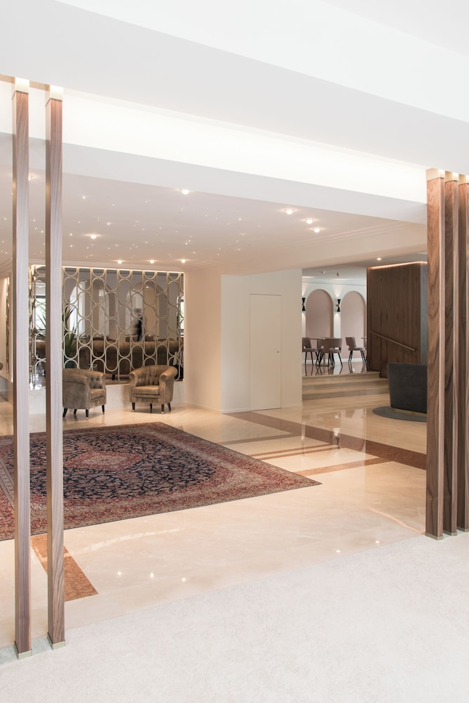 Villa Nicolli Romantic Resort - Adults Only — Restaurant & bars in Riva del Garda, Trentino-Alto Adige