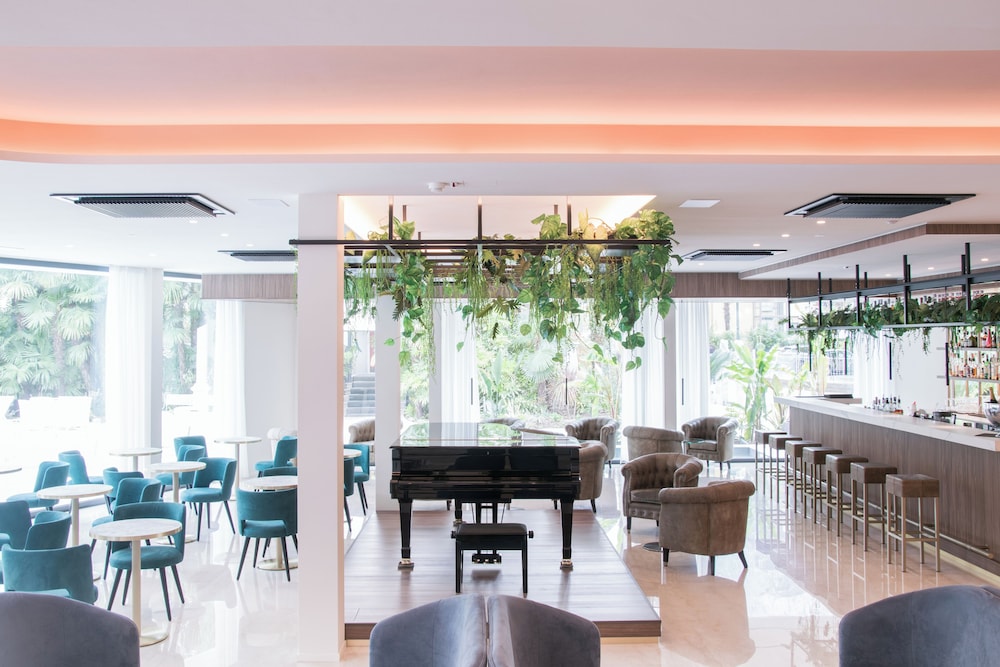 Villa Nicolli Romantic Resort - Adults Only — Restaurant & bars in Riva del Garda, Trentino-Alto Adige