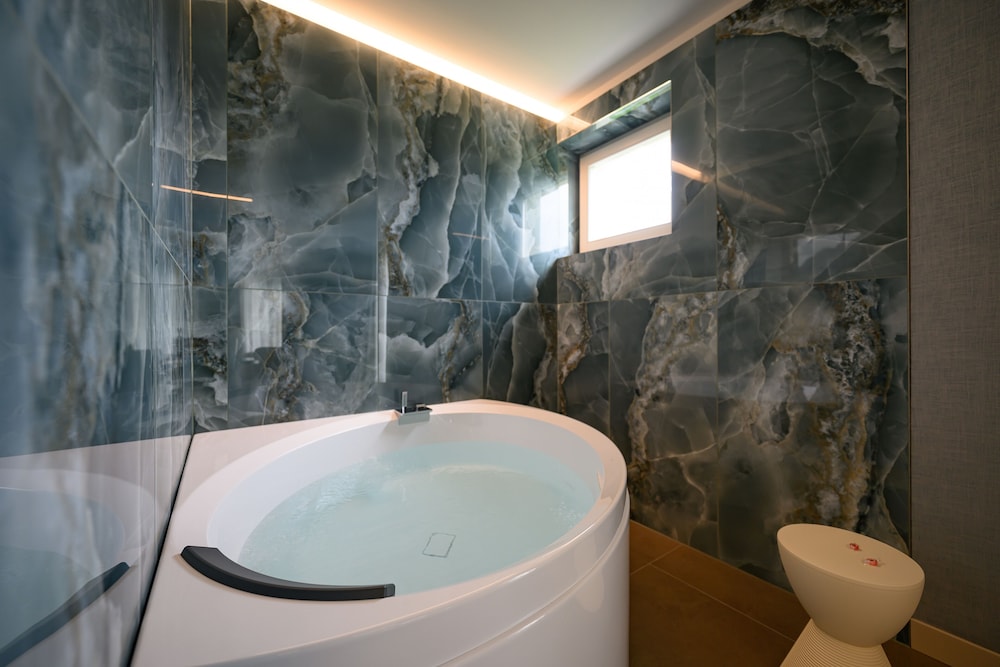Villa Nicolli Romantic Resort - Adults Only — Spa in Riva del Garda, Trentino-Alto Adige