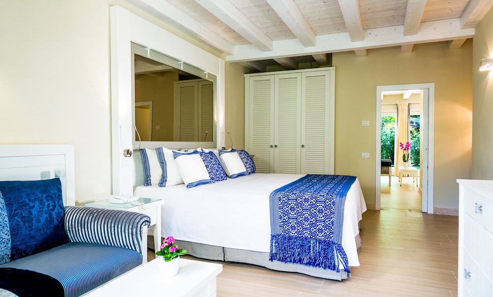 Forte Village Resort - Il Bouganville — Hotel rooms in Santa Margherita di Pula, Sardinia